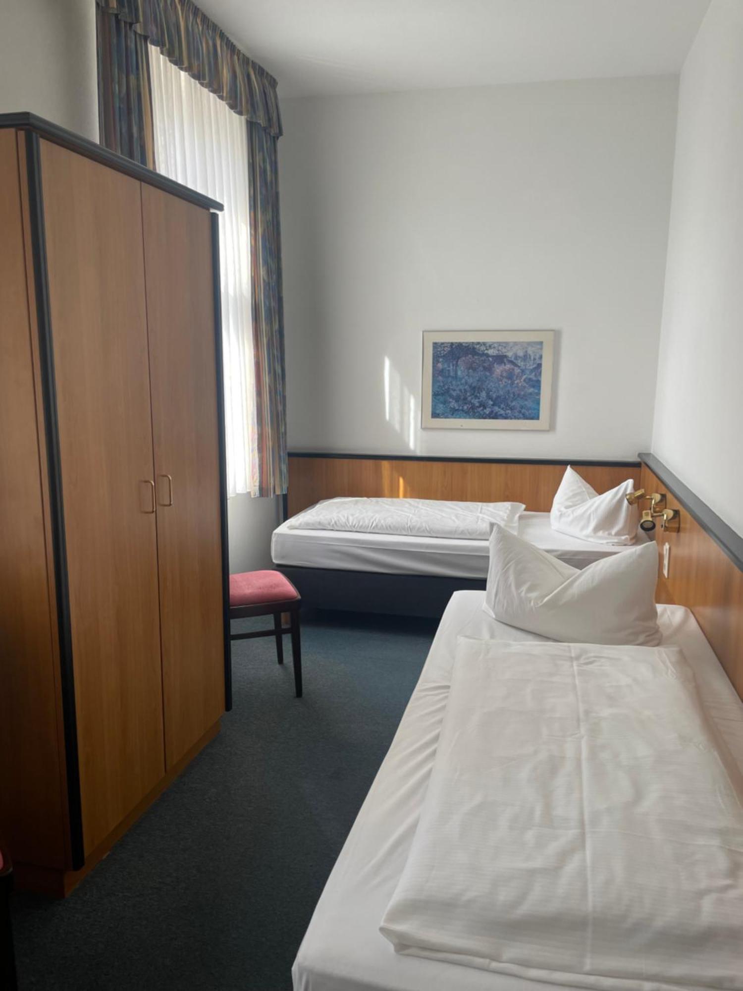 Hotel Krone Arnstadt Bilik gambar