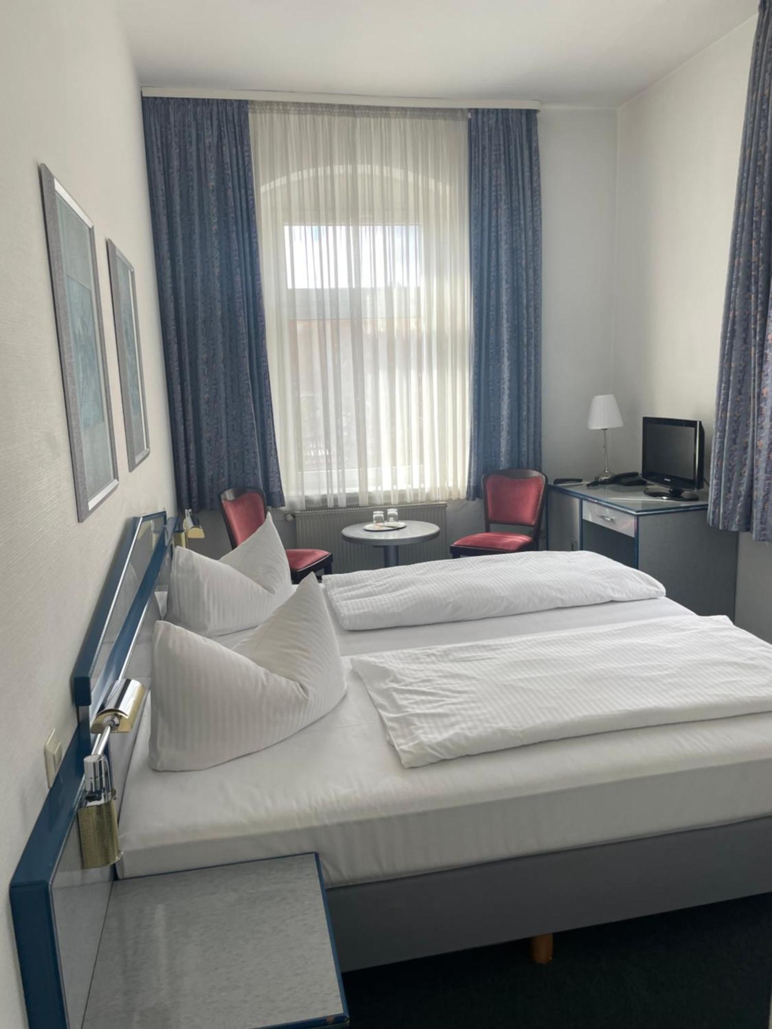 Hotel Krone Arnstadt Bilik gambar